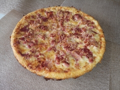 Húsimádó pizza
